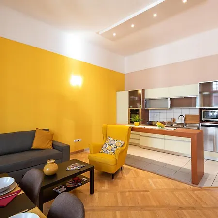 Apartamento Patrik's Center *